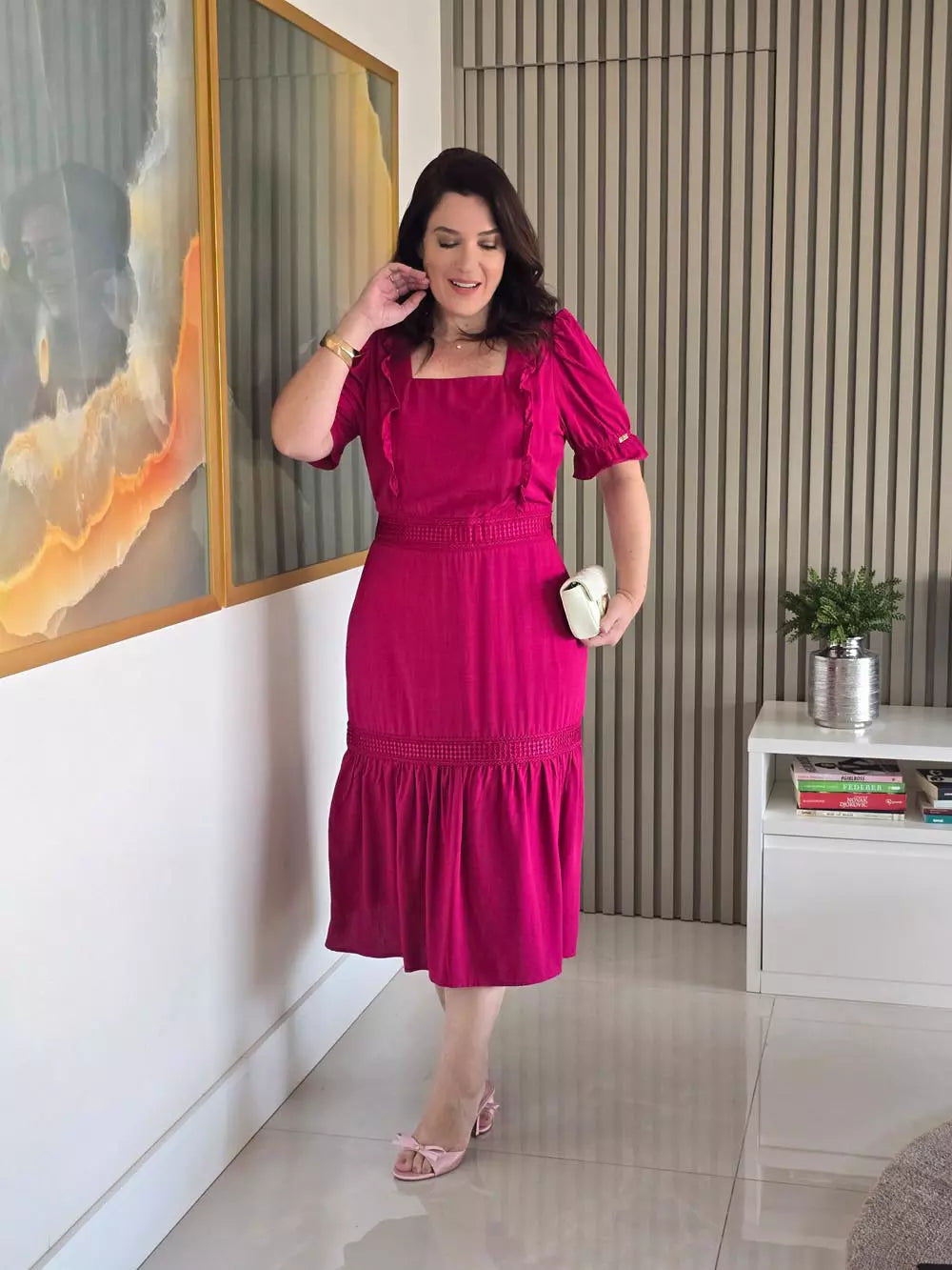 VESTIDO MIDI DETALHE GUIPIR