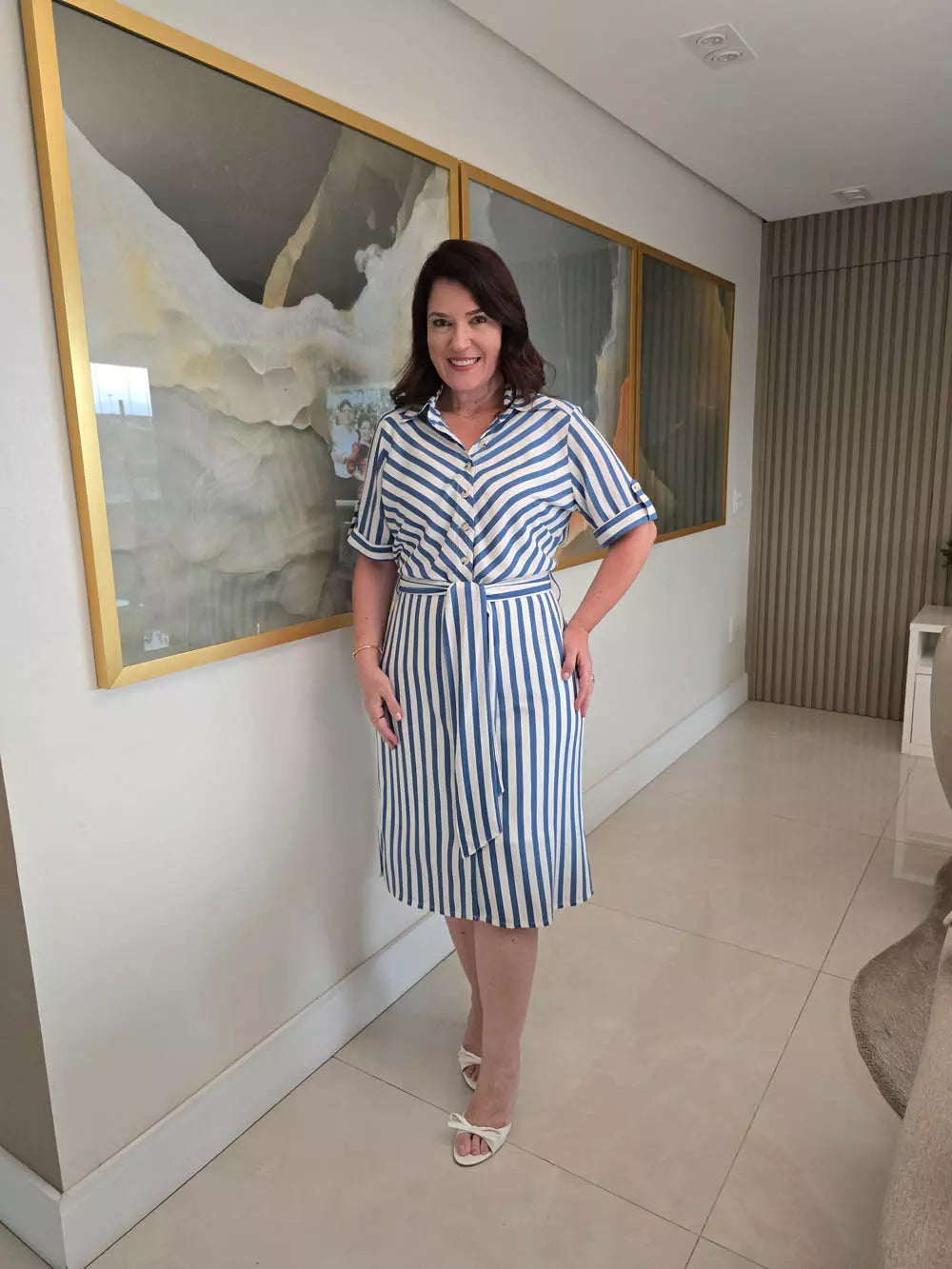 CHEMISE COM FAIXA NA CINTURA BRANCO COM AZUL