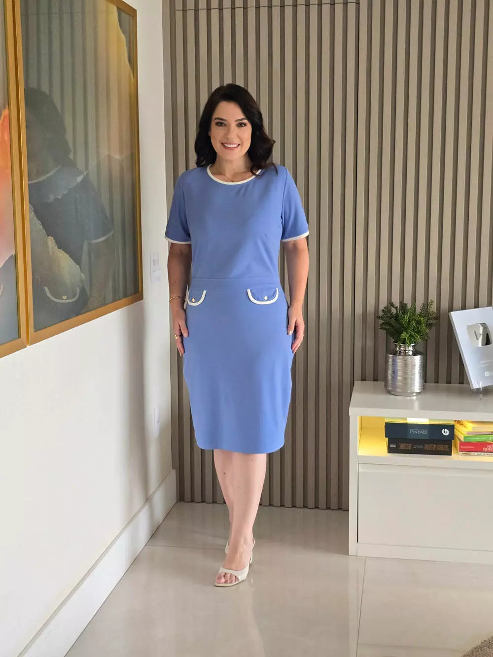 VESTIDO TUBINHO COM LAPELA