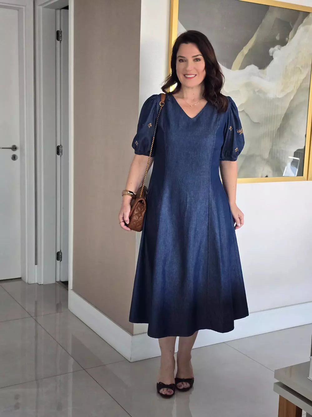 VESTIDO EVASÊ COM MANGA BORDADA