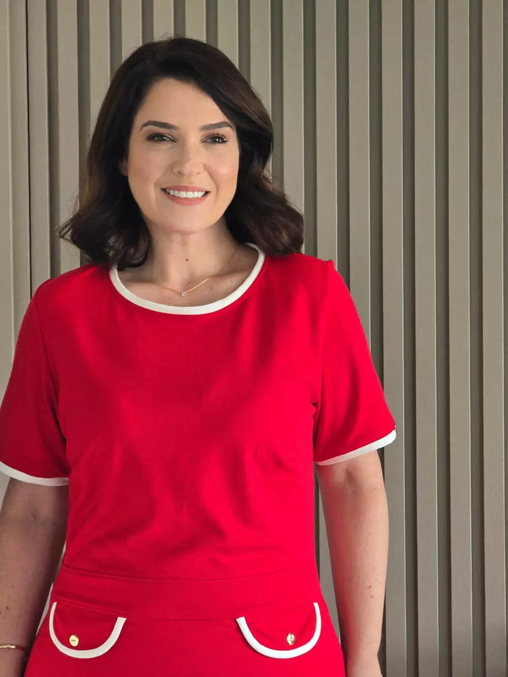 VESTIDO TUBINHO VERMELHO COM LAPELA