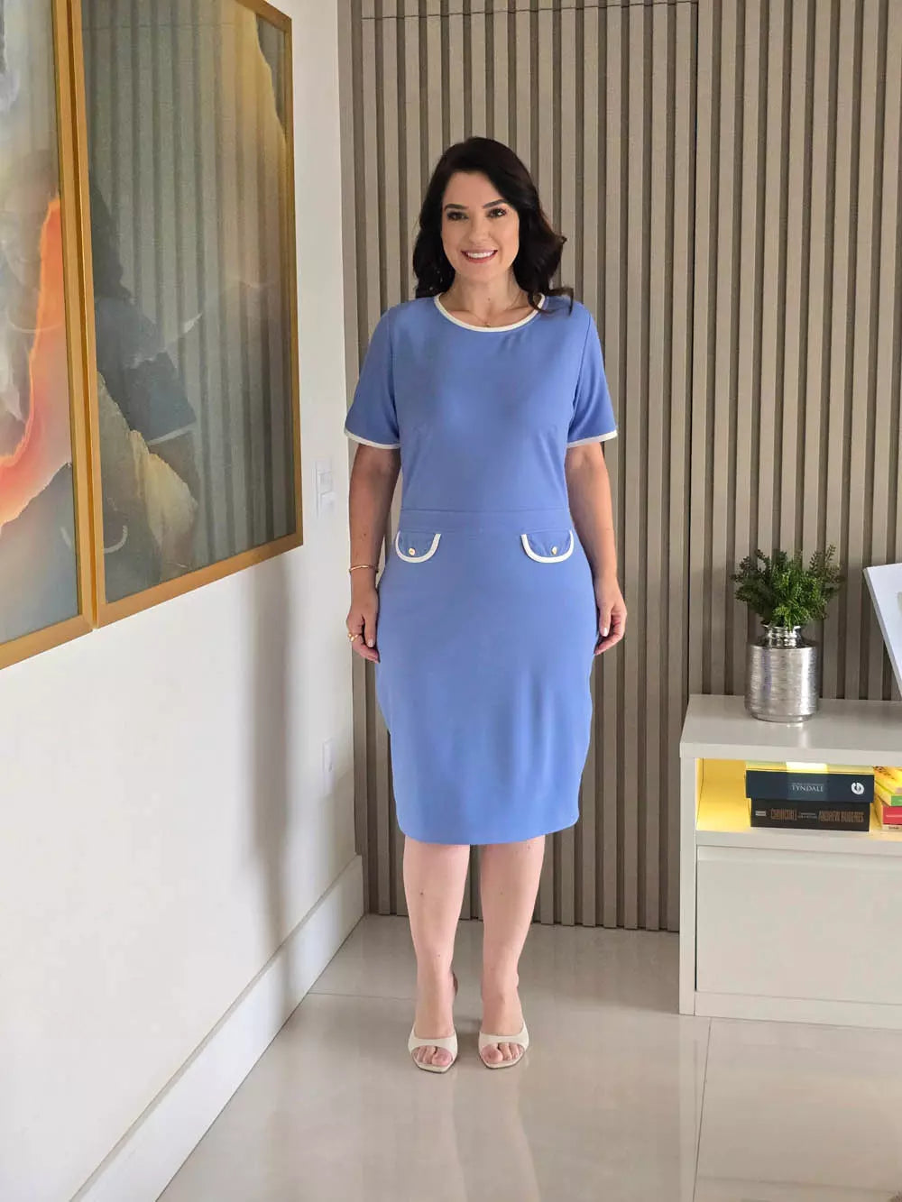 VESTIDO TUBINHO COM LAPELA