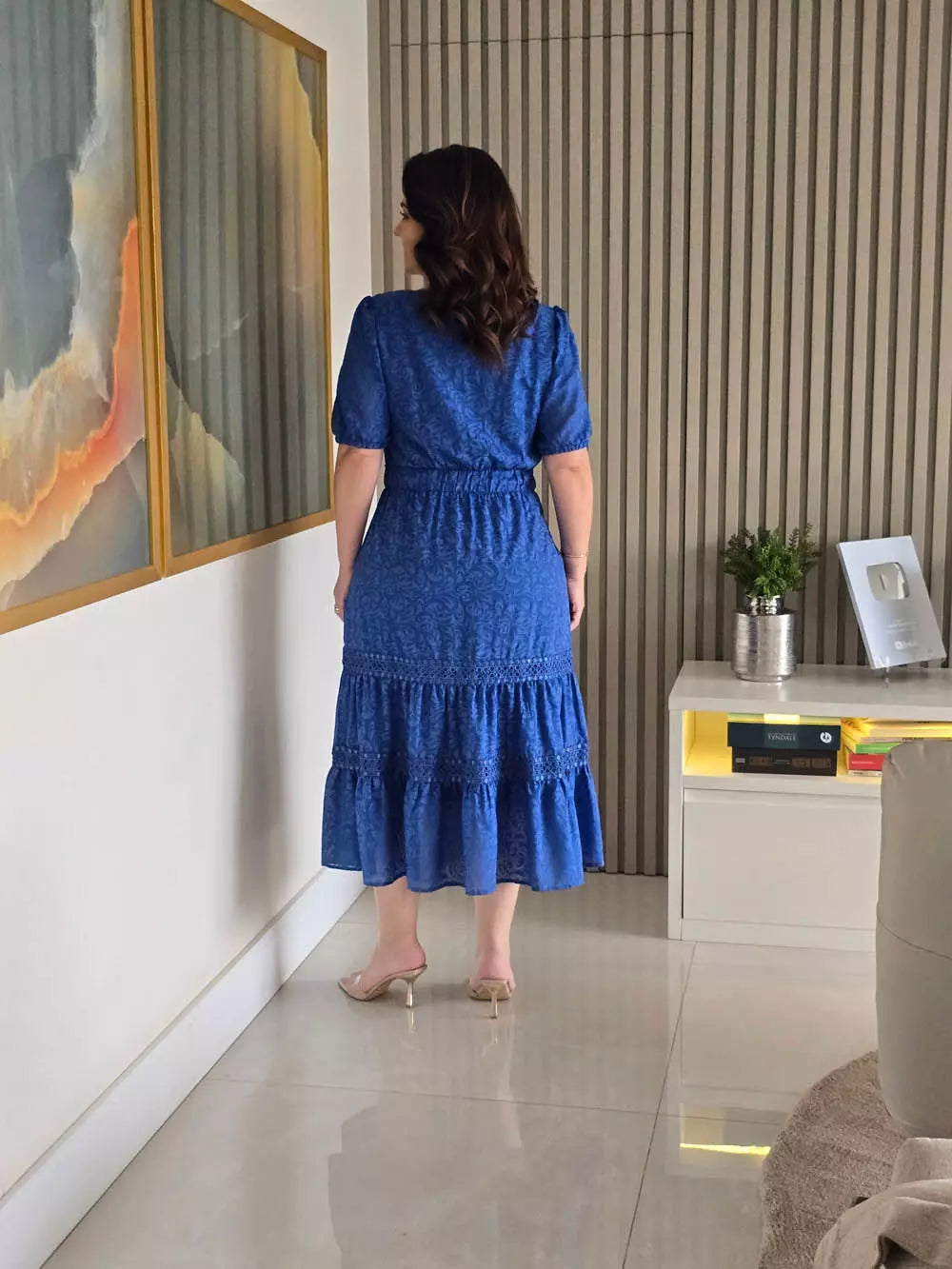 VESTIDO MAXI MIDI COM MARIAS