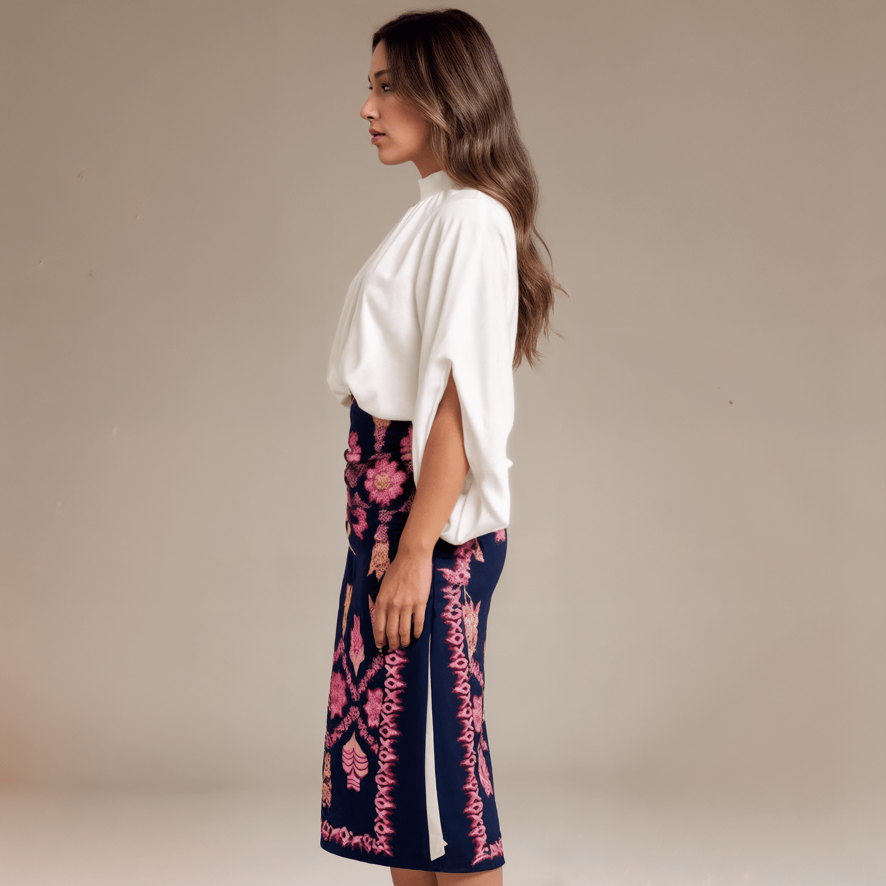 Conjunto Feminino Blusa e Saia Elisadora